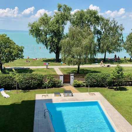 Viktoria Apartmanok Шіофок Екстер'єр фото
