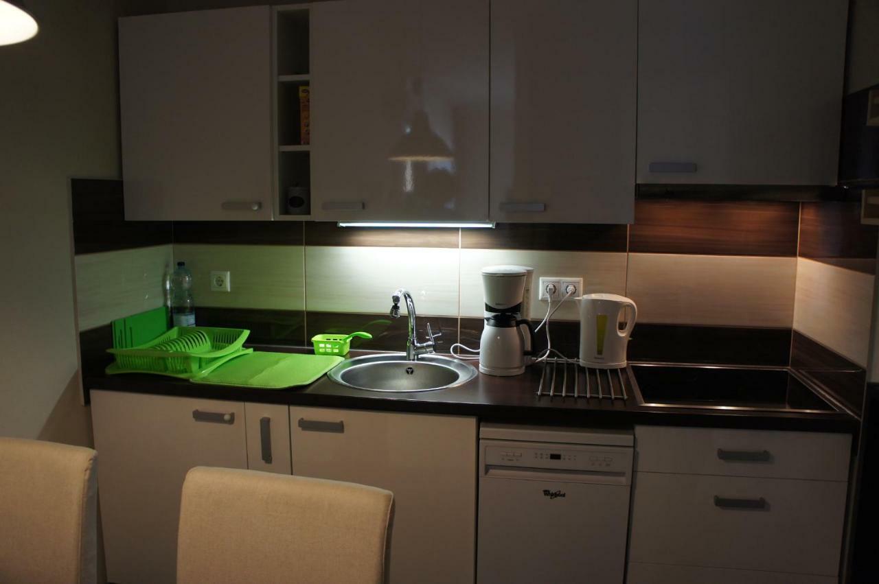 Viktoria Apartmanok Шіофок Екстер'єр фото